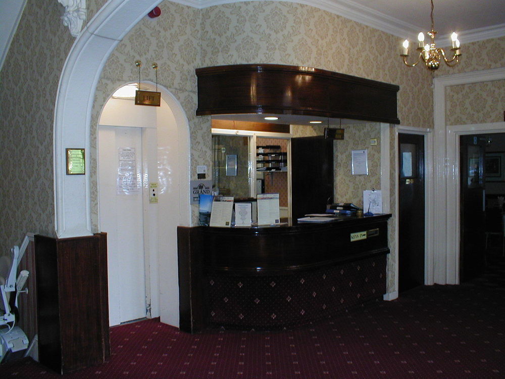 Glen Usk Hotel Llandrindod Wells Exterior photo
