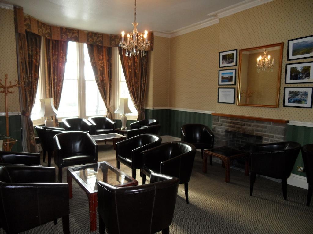 Glen Usk Hotel Llandrindod Wells Exterior photo